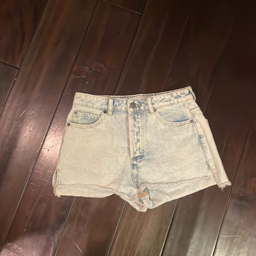 Amuse society, jean shorts